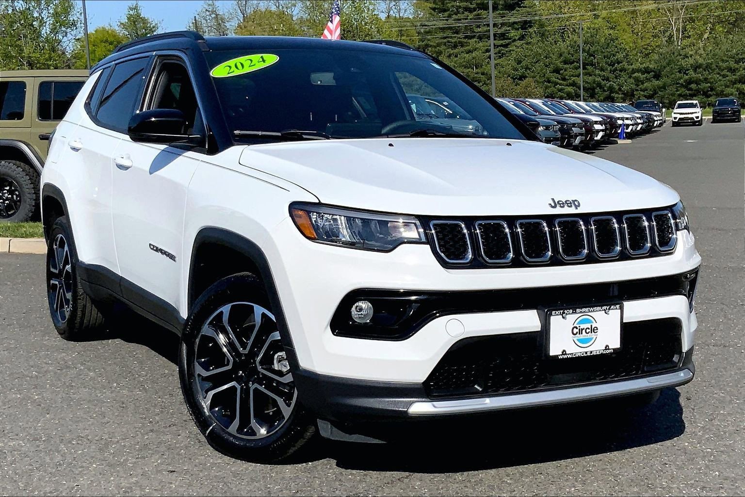 Certified 2024 Jeep Compass Limited w/ Sun and Sound Group AWD/4WD image 2