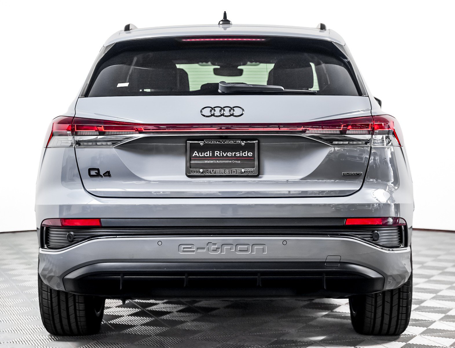 Used 2023 Audi Q4 e-tron Prestige w/ Black Optic Package AWD/4WD image 10