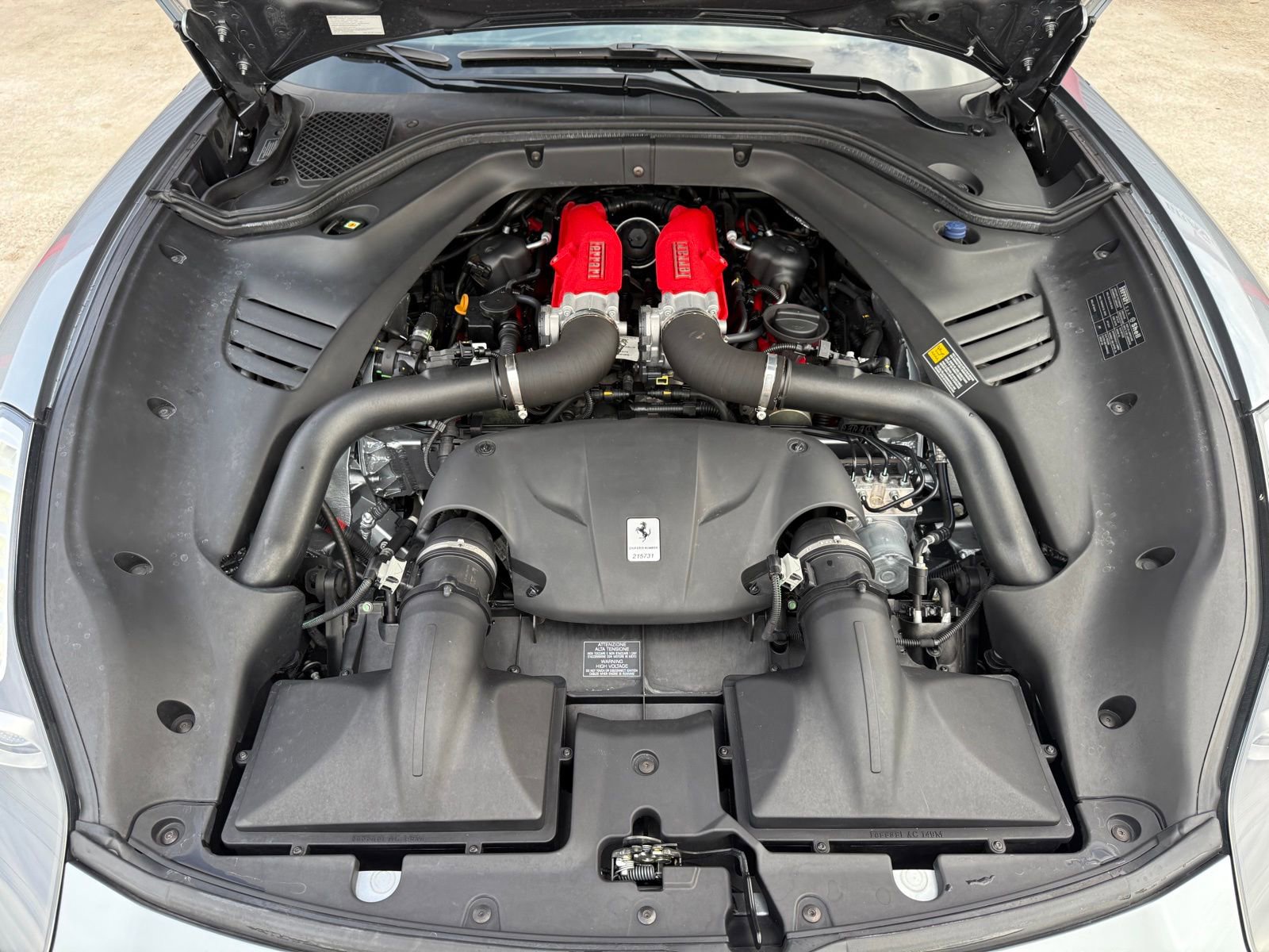 Used 2016 Ferrari California T image 22