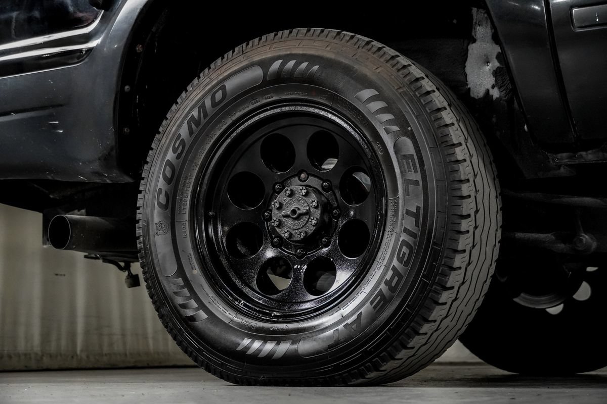 Used 2004 Ford Excursion Limited AWD/4WD image 49
