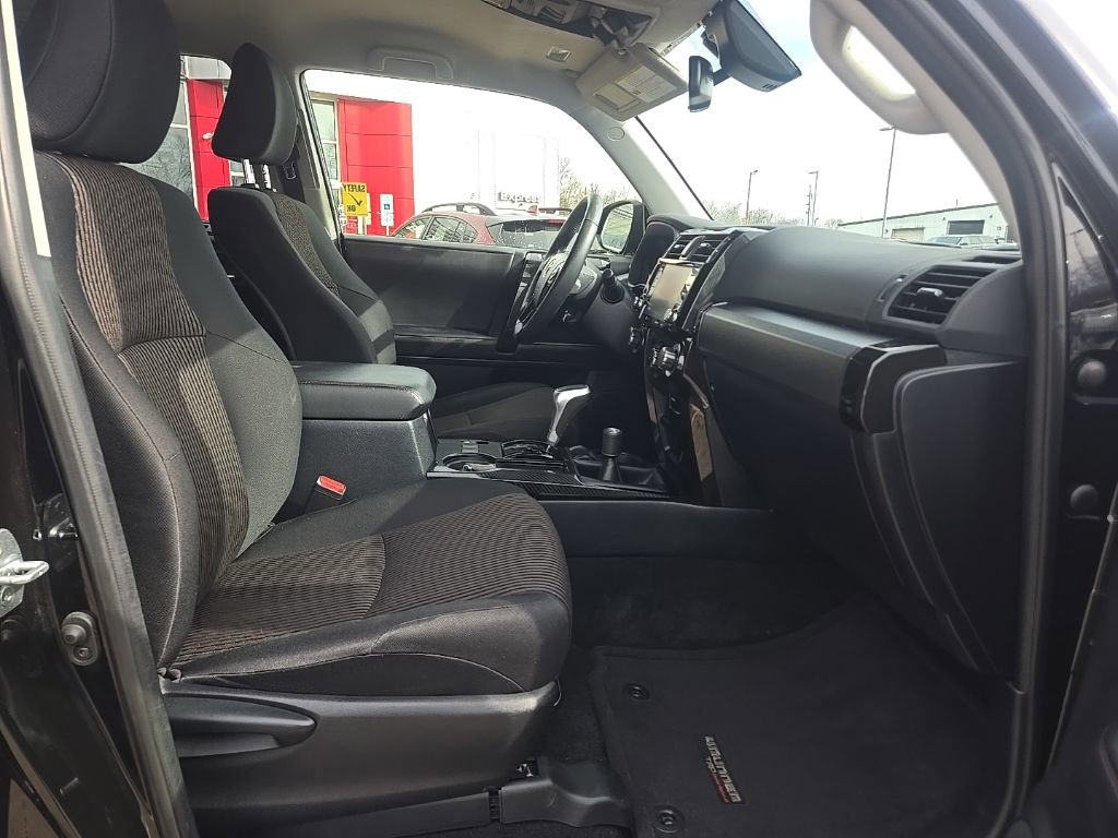 Used 2024 Toyota 4Runner TRD Off-Road image 21