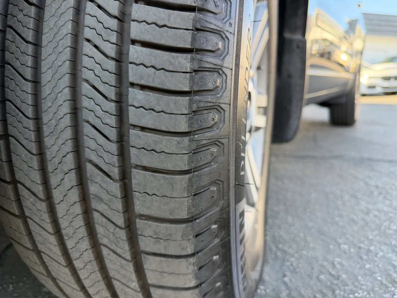 Used 2015 Chevrolet Traverse LT FWD image 50