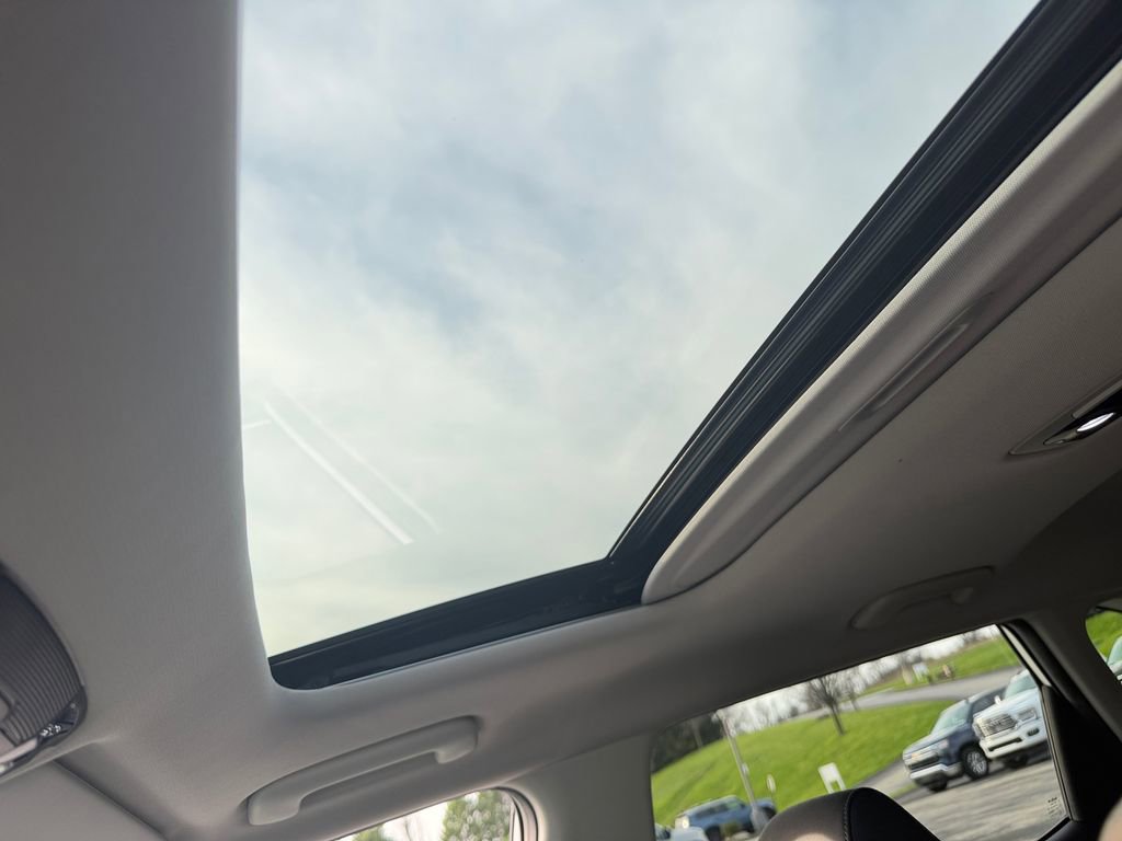 Used 2023 Kia Seltos EX image 23