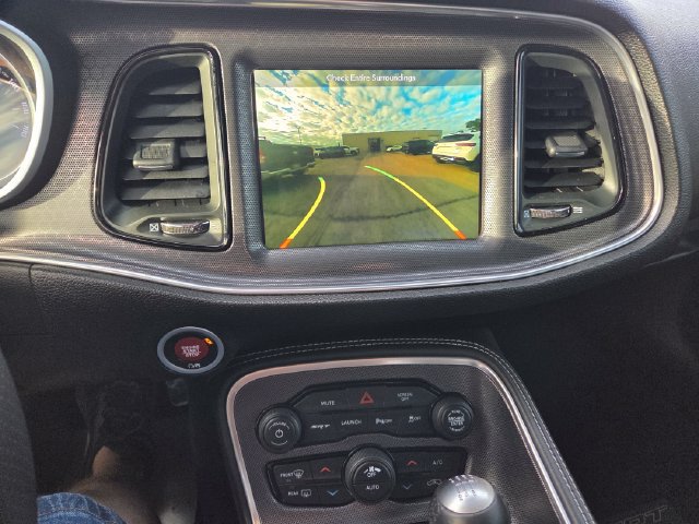 Used 2017 Dodge Challenger SRT RWD image 19