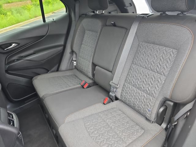 Used 2024 Chevrolet Equinox LT AWD/4WD image 16