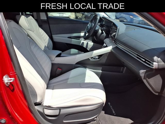 Used 2023 Hyundai Elantra Limited w/ Cargo Package FWD image 20