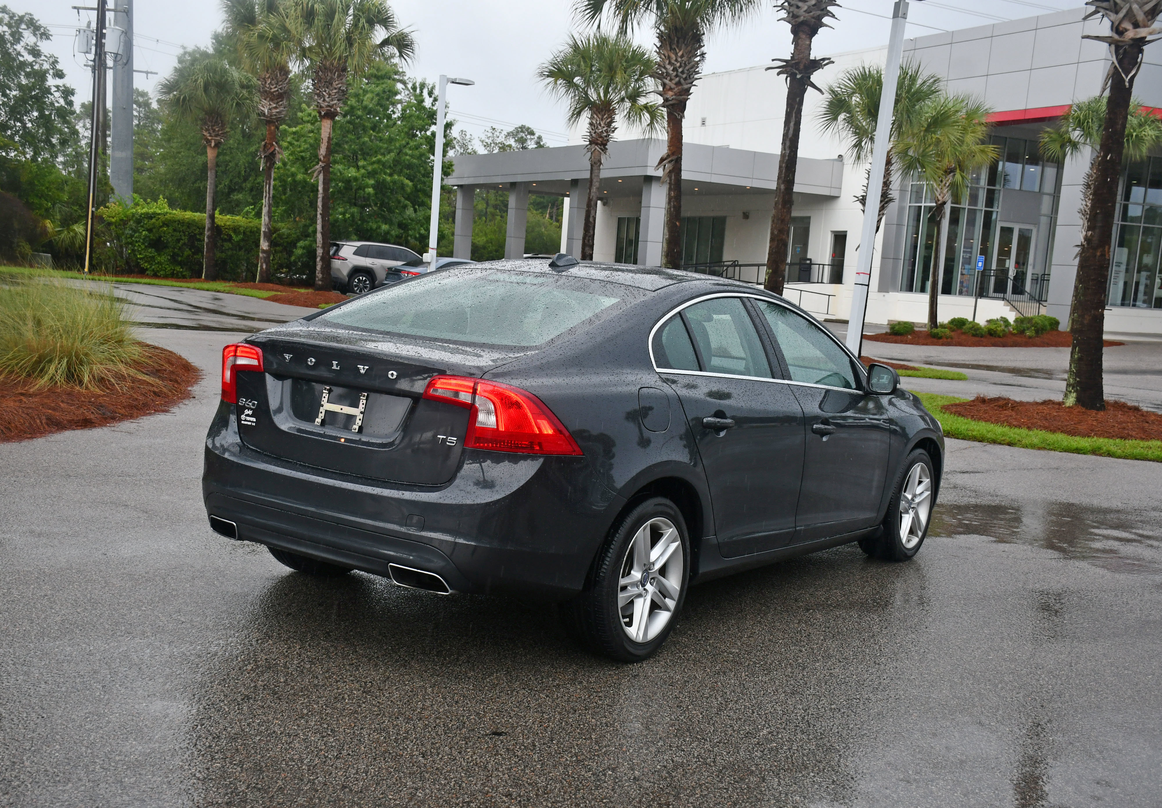 Used 2014 Volvo S60 T5 FWD image 3
