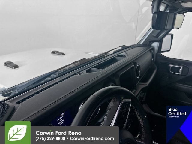 Used 2019 Jeep Wrangler Unlimited Sahara AWD/4WD image 12