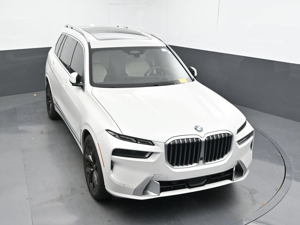 Used 2023 BMW X7 xDrive40i AWD/4WD image 34