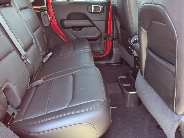 Used 2021 Jeep Wrangler Unlimited Sahara image 20