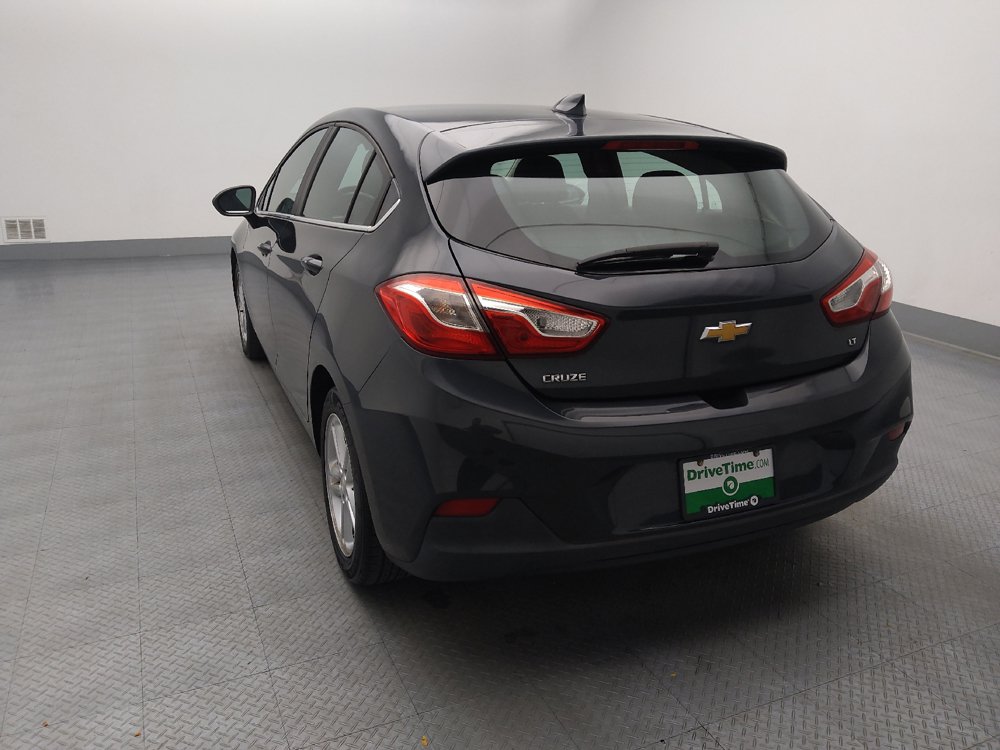Used 2017 Chevrolet Cruze LT w/ Convenience Package FWD image 6