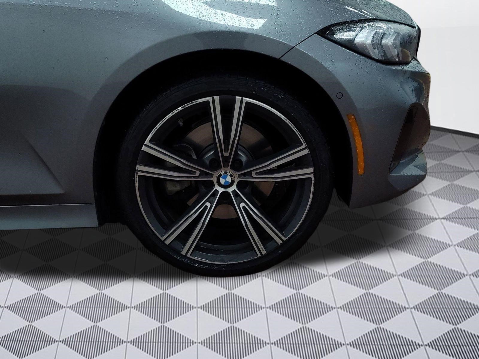 Used 2023 BMW 330i xDrive 330i xDrive w/ Premium Package image 9