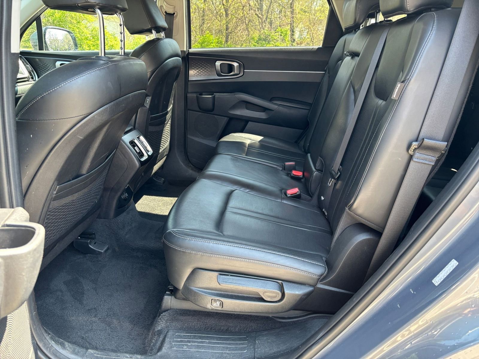 Used 2024 Kia Sorento S image 28