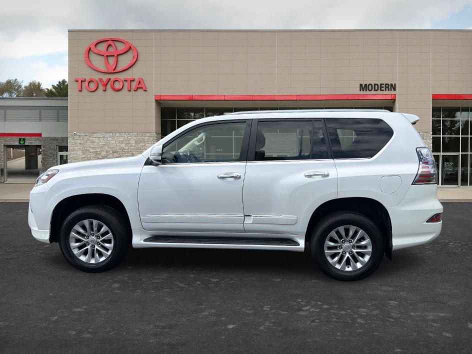 Used 2017 Lexus GX 460 Premium w/ Premium Package AWD/4WD image 7