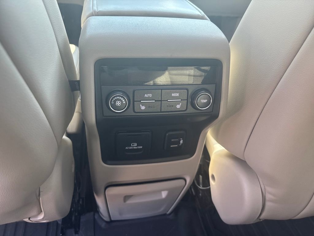 Used 2017 GMC Acadia Denali w/ Technology Package image 33