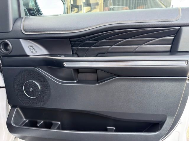 Used 2018 Ford Expedition Max Platinum image 32