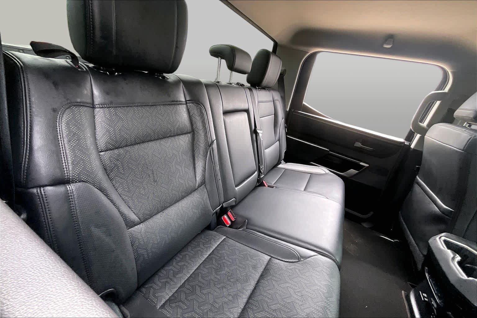 Used 2024 Toyota Tundra Limited AWD/4WD image 19