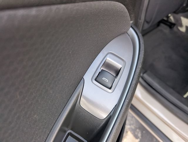 Used 2025 Chevrolet Malibu LT FWD image 14