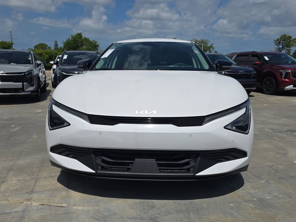 New 2026 Kia EV6 Light RWD image 3