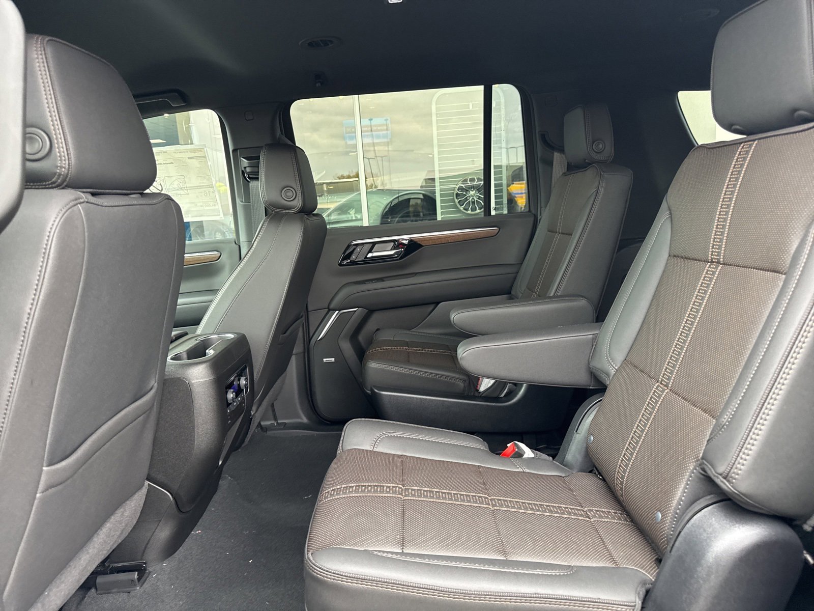 New 2025 Chevrolet Suburban High Country image 16