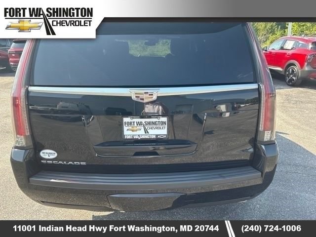 Certified 2017 Cadillac Escalade Platinum AWD/4WD image 4
