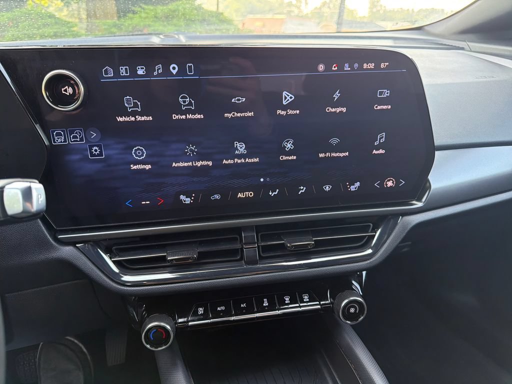 Used 2024 Chevrolet Equinox EV RS AWD/4WD image 17