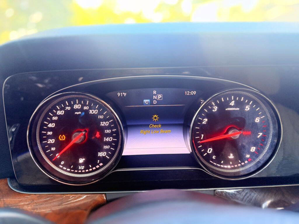 Used 2017 Mercedes-Benz E 300 image 18