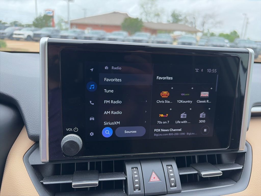 Used 2024 Toyota RAV4 XLE Premium image 17