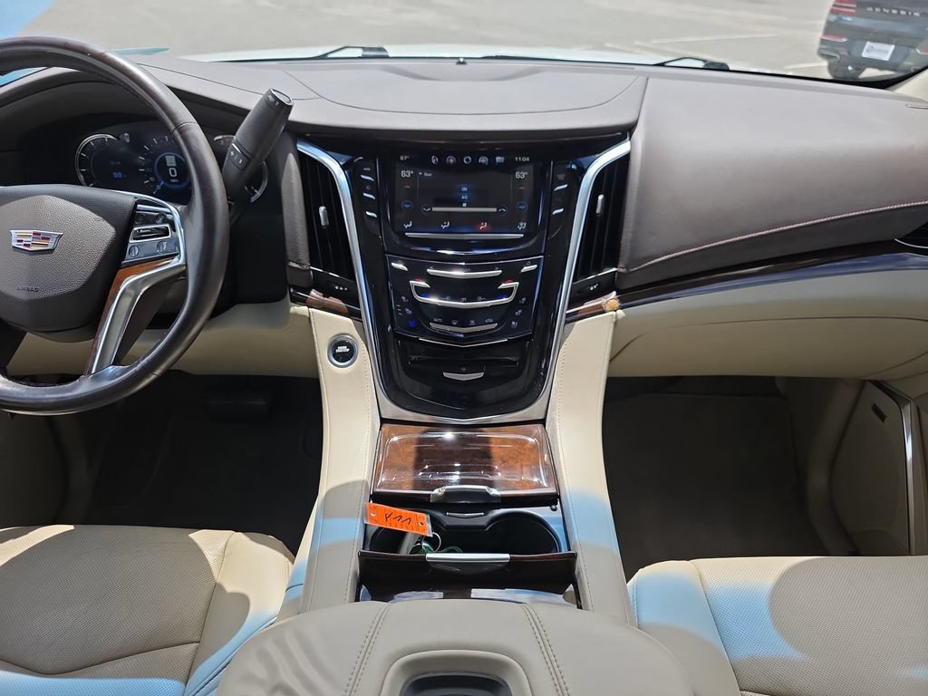 Used 2017 Cadillac Escalade 2WD image 15
