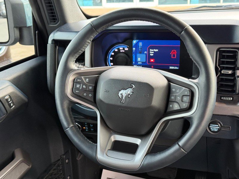 Used 2023 Ford Bronco Outer Banks w/ Sasquatch Package image 12