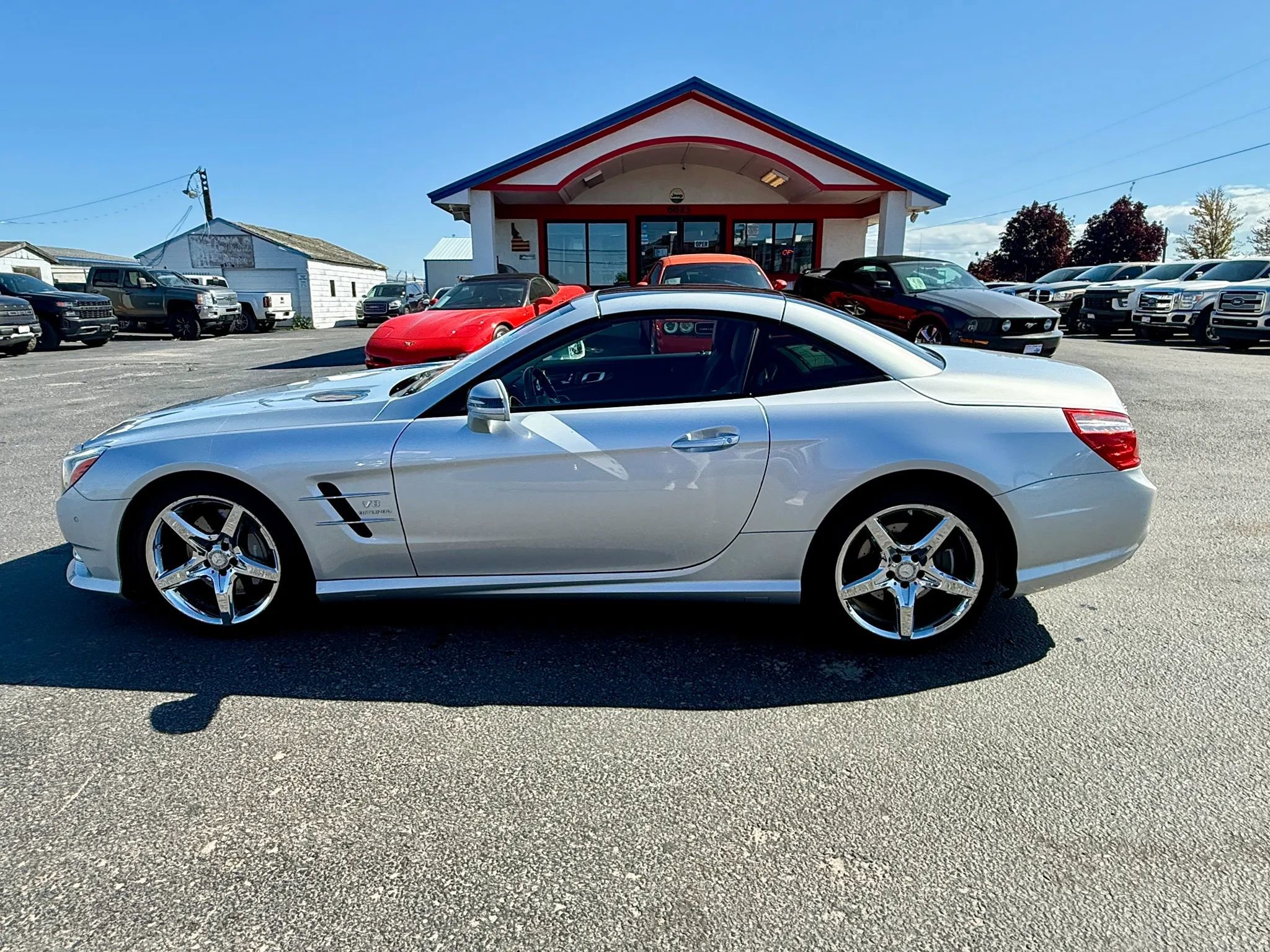 Used 2013 Mercedes-Benz SL 550 image 2