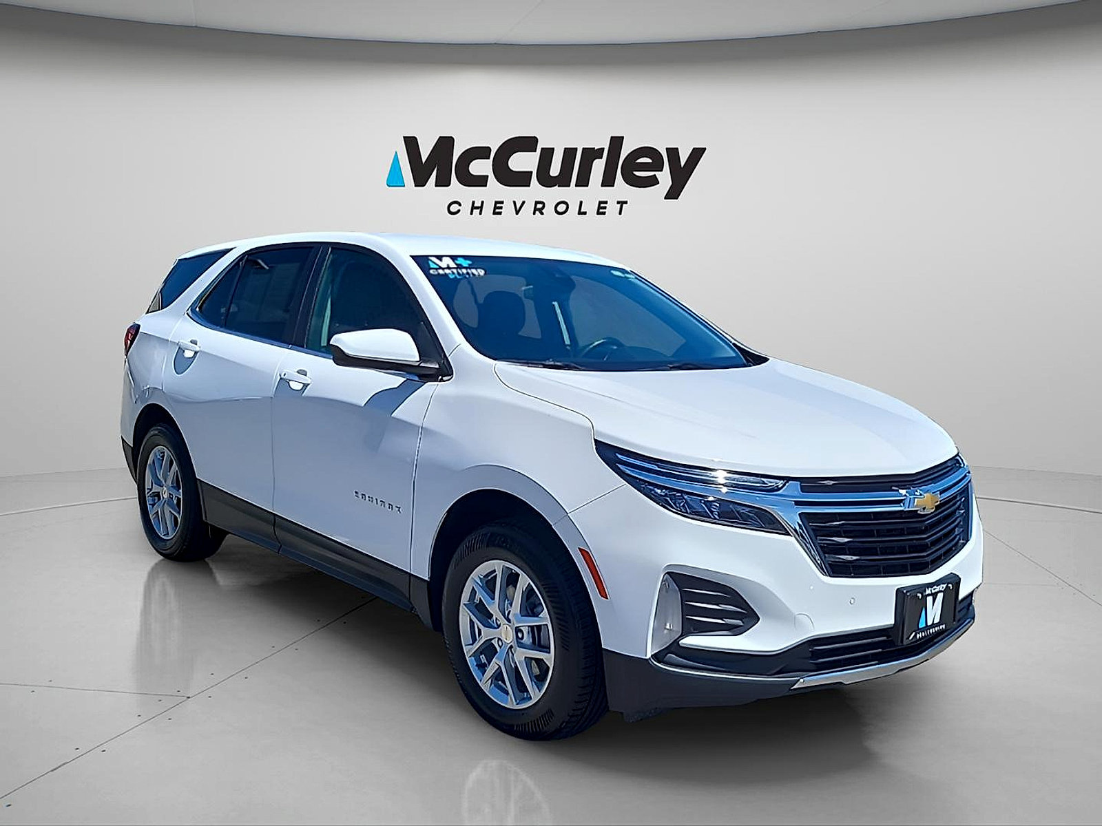 Used 2024 Chevrolet Equinox LT AWD/4WD image 1