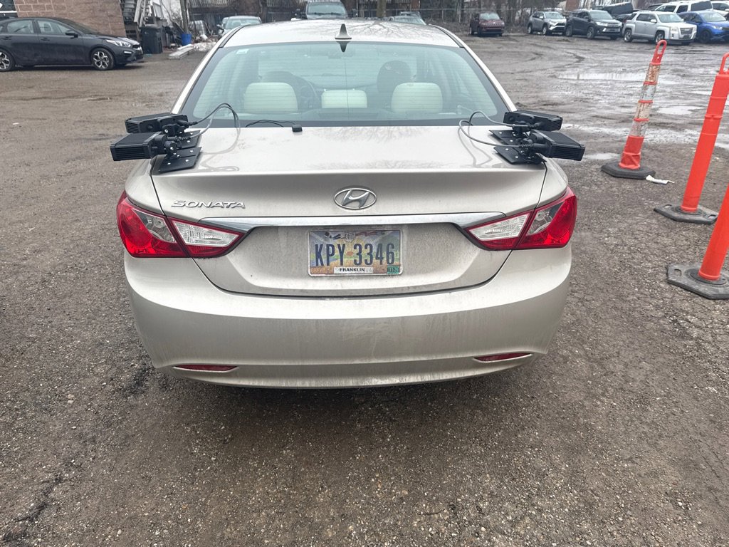 Used 2011 Hyundai Sonata GLS FWD image 4