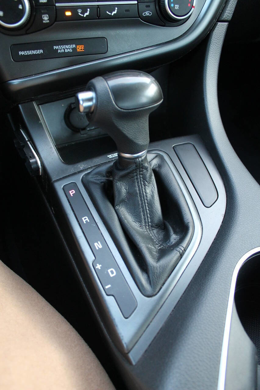 Used 2015 Kia Optima LX image 30