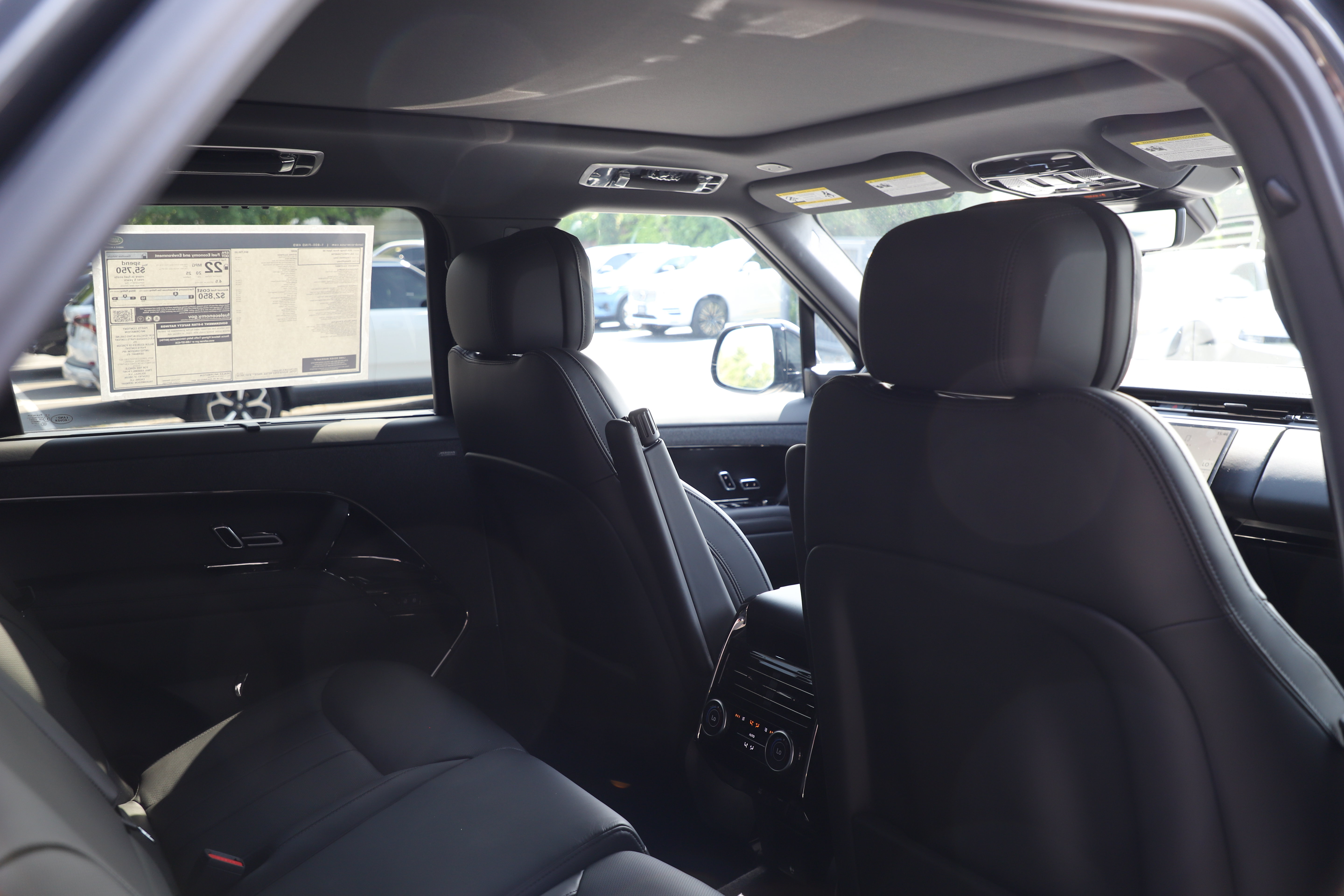 New 2026 Land Rover Range Rover Sport SE AWD/4WD image 11