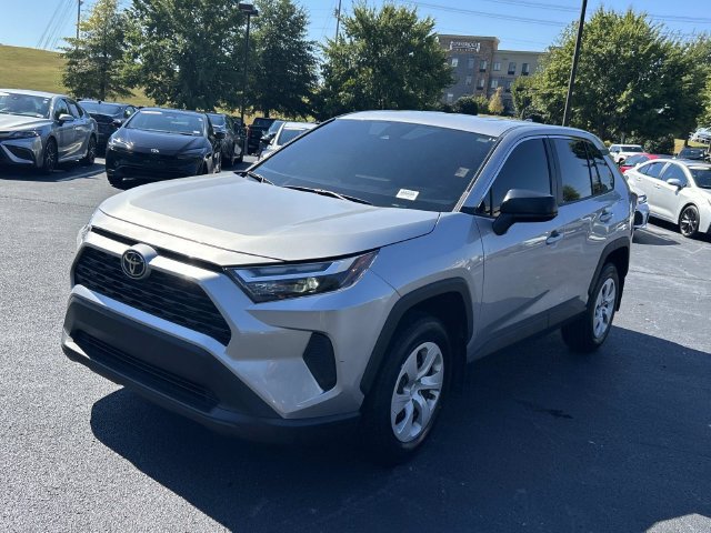 Used 2024 Toyota RAV4 LE FWD image 8