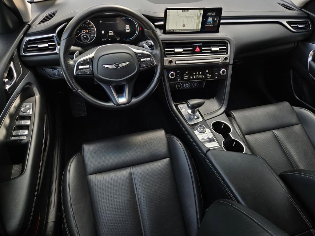 Used 2025 Genesis G70 2.5T image 14