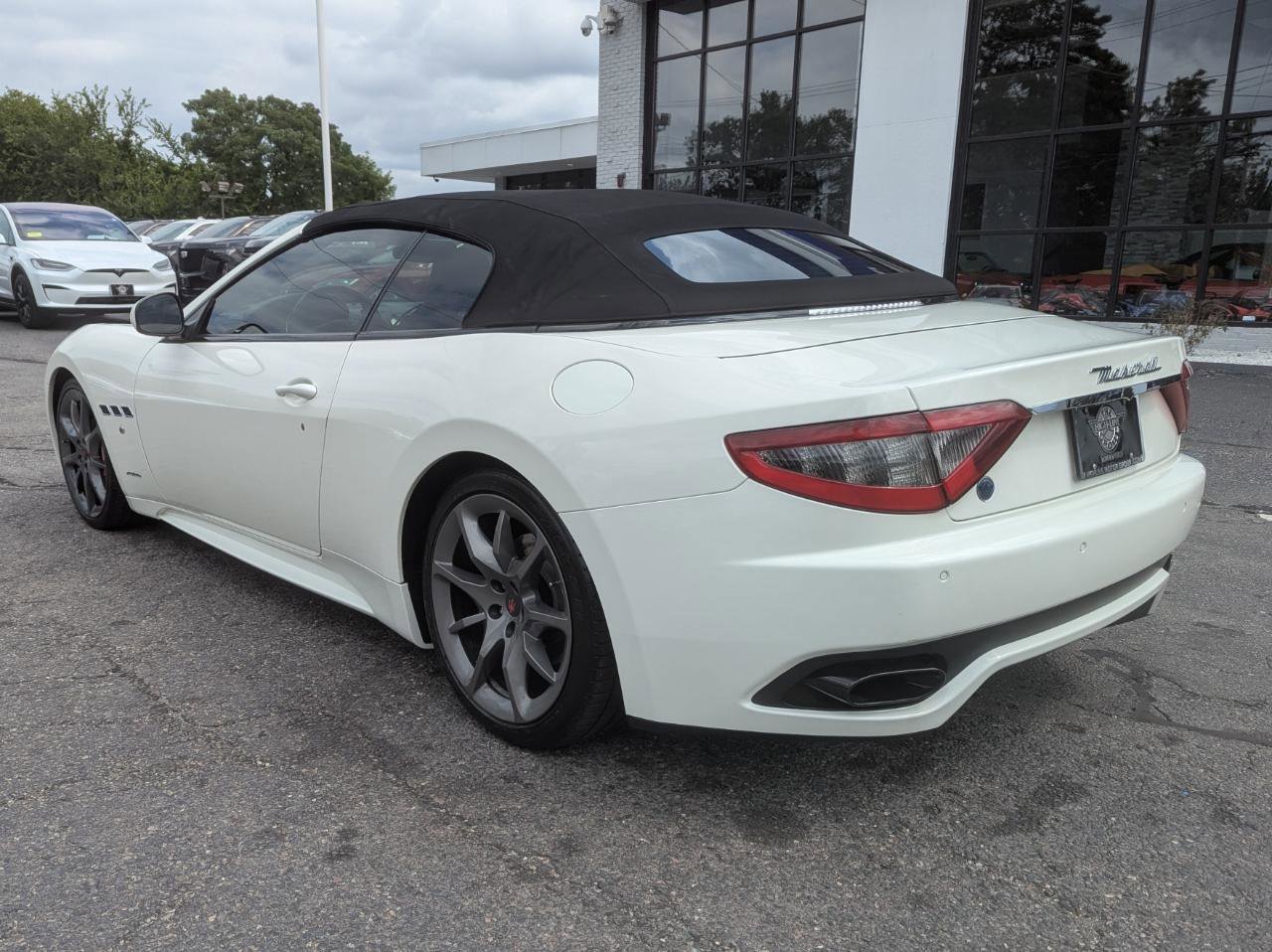 Used 2014 Maserati GranTurismo MC RWD image 10