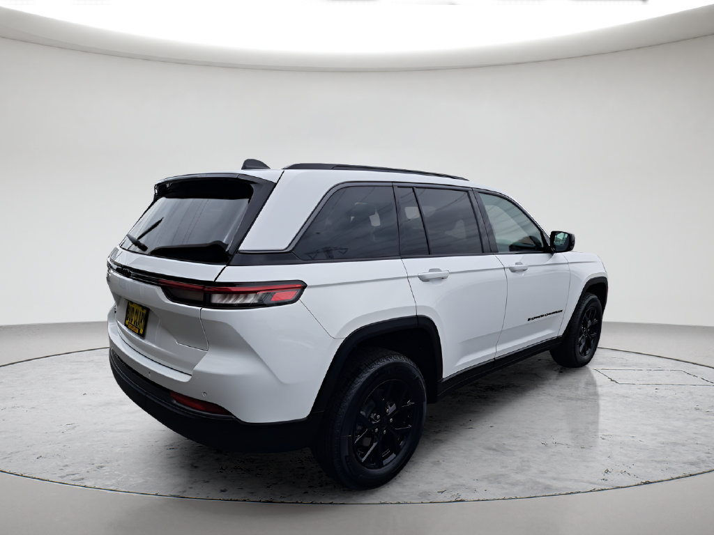 New 2026 Jeep Grand Cherokee 4WD image 5