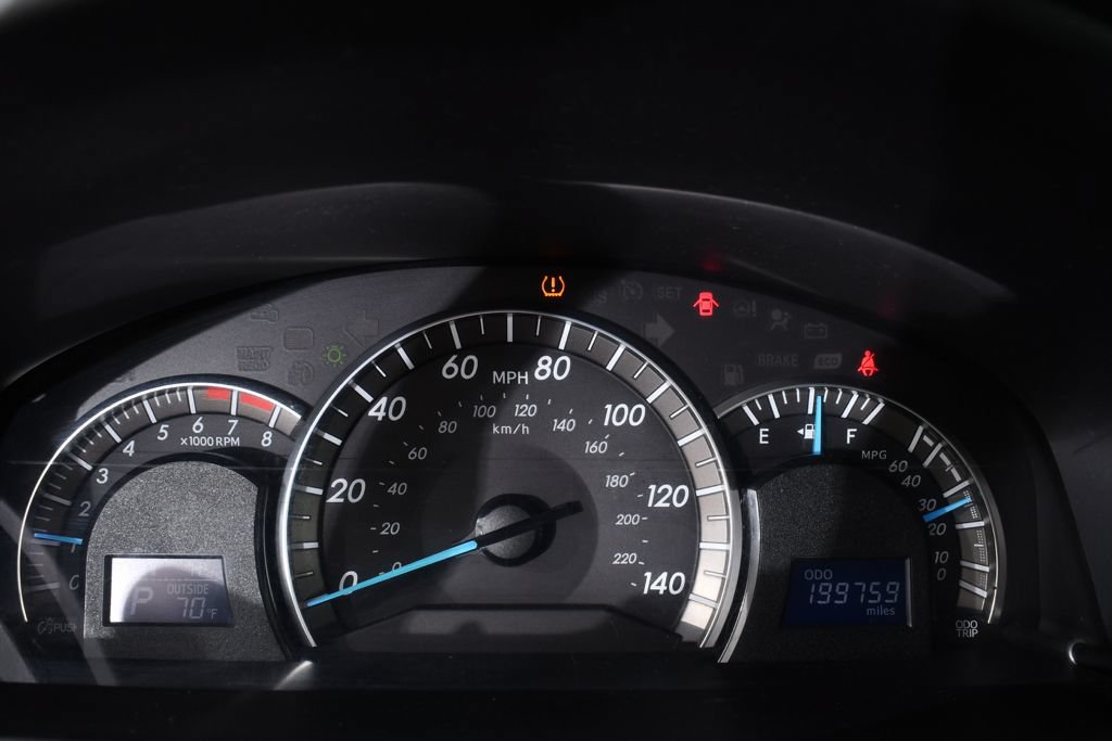 Used 2012 Toyota Camry SE FWD image 26