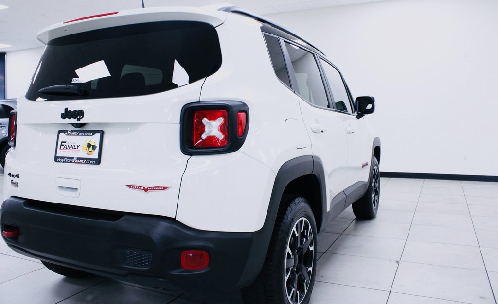 Used 2023 Jeep Renegade Trailhawk image 7