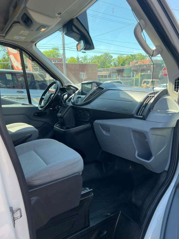 Used 2017 Ford Transit 350 XLT RWD image 15
