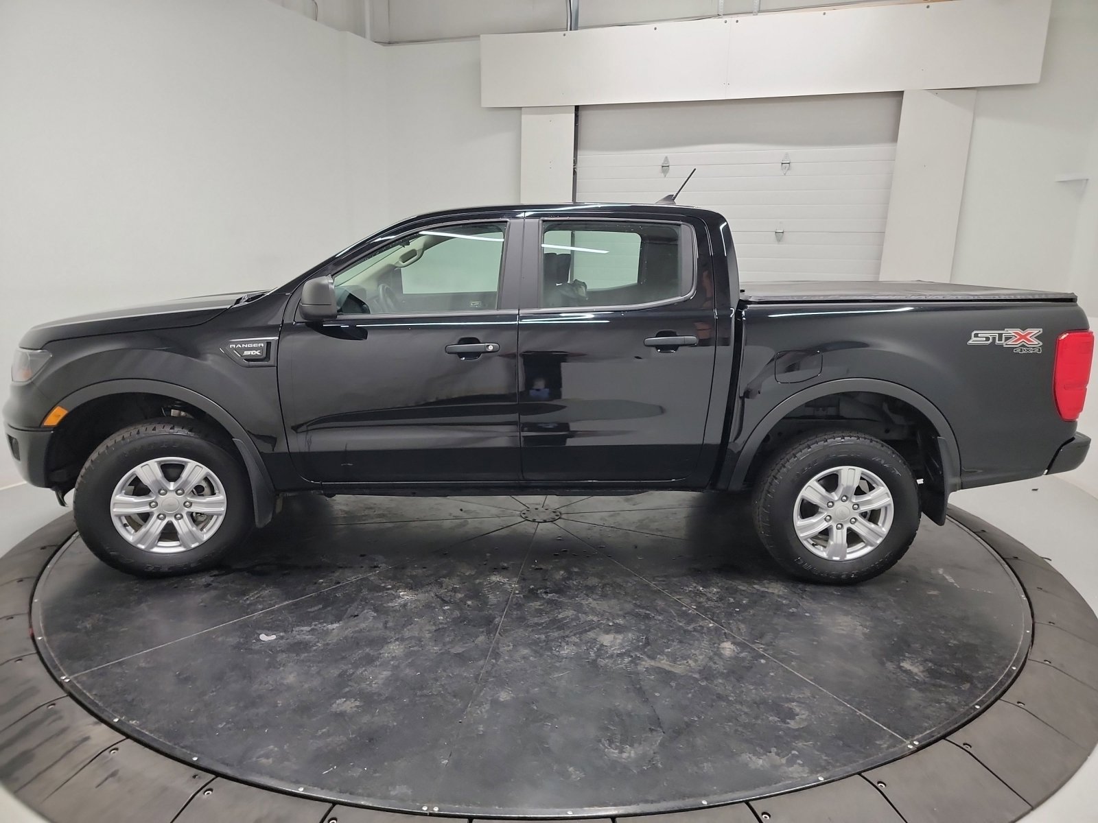 Used 2019 Ford Ranger XL w/ Equipment Group 101A Mid image 4