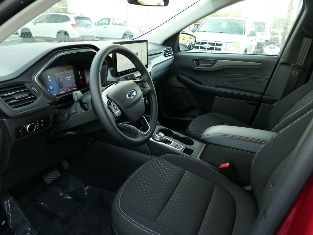 Used 2025 Ford Escape Active w/ Tech Pack #1 image 13