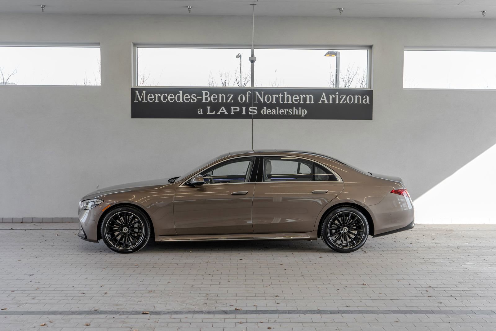 New 2026 Mercedes-Benz S 580 4MATIC Sedan image 2