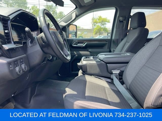 Used 2024 Chevrolet Silverado 2500 LT w/ Convenience Package AWD/4WD image 5