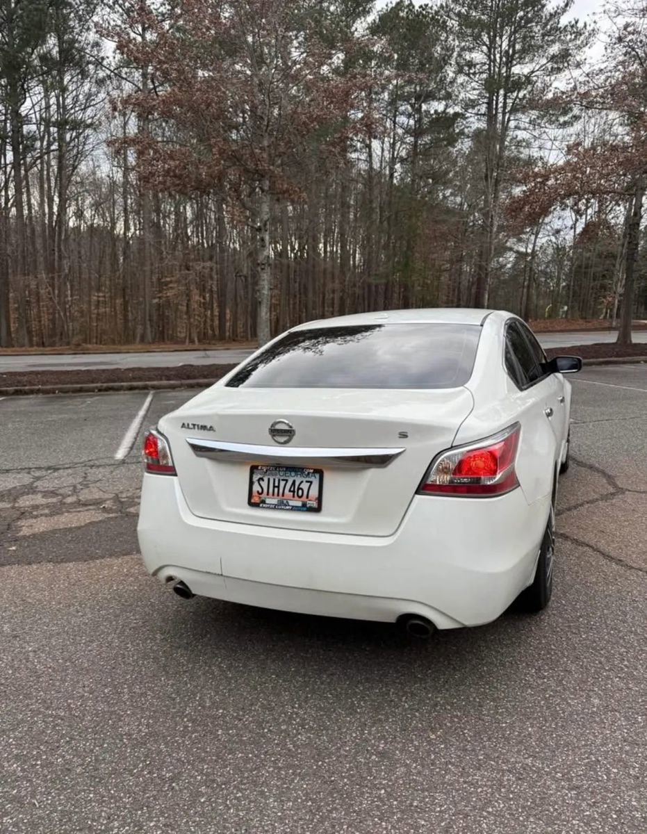 Used 2015 Nissan Altima 2.5 S w/ Power Driver Seat Package FWD image 6