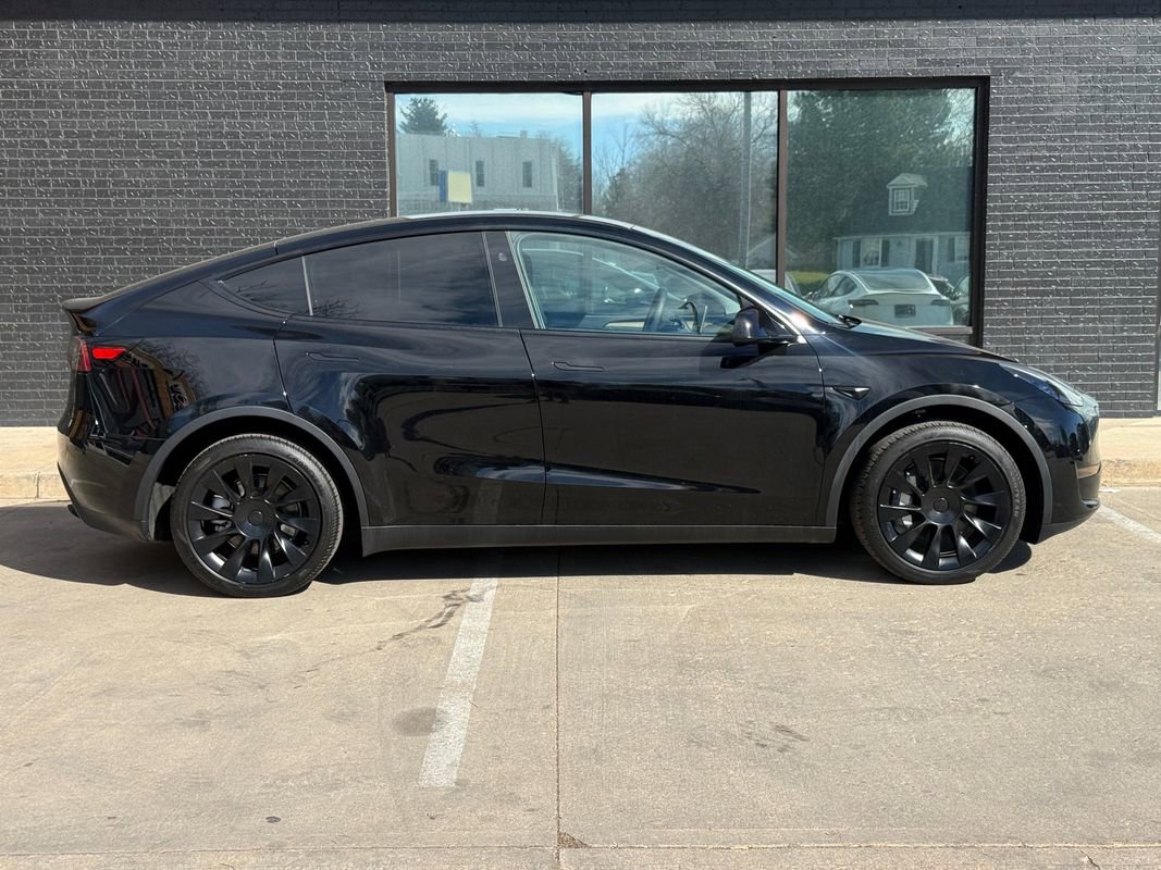 Used 2024 Tesla Model Y Long Range image 10