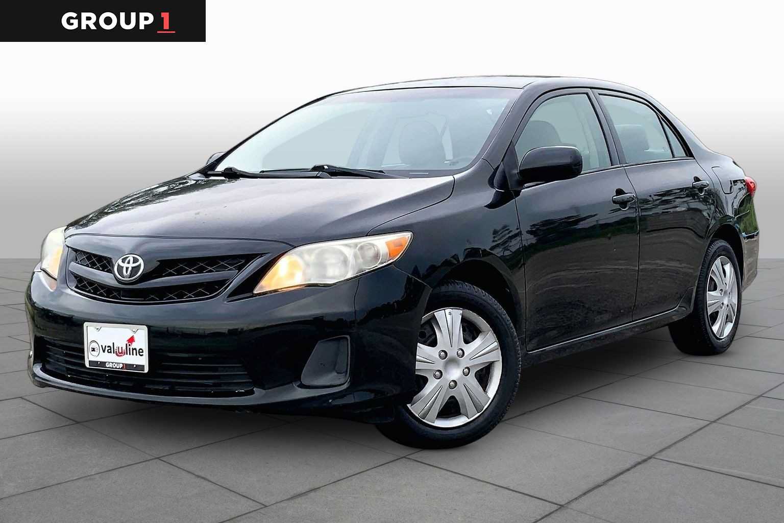 Used 2012 Toyota Corolla LE FWD image 1