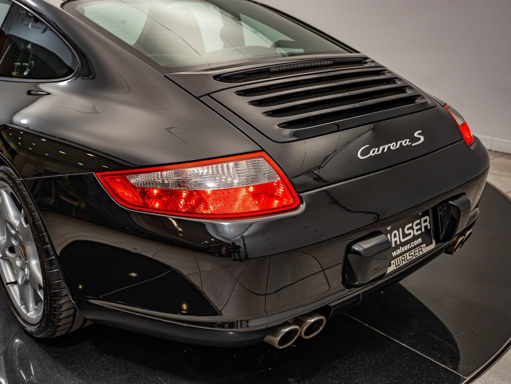 Used 2005 Porsche 911 Carrera S RWD image 21